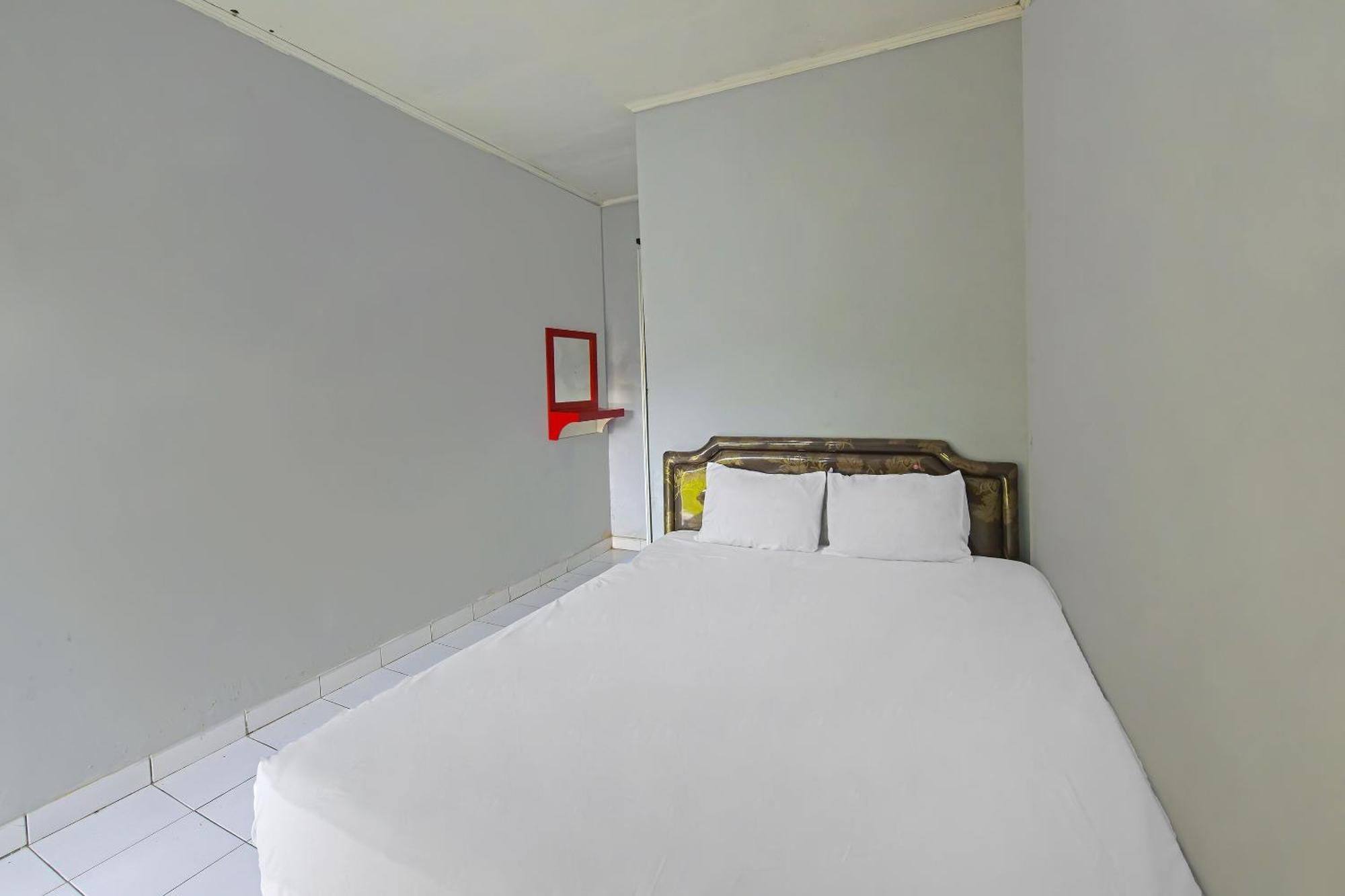 Spot On 91905 Hotel Cipto Arum Cilacap Dış mekan fotoğraf