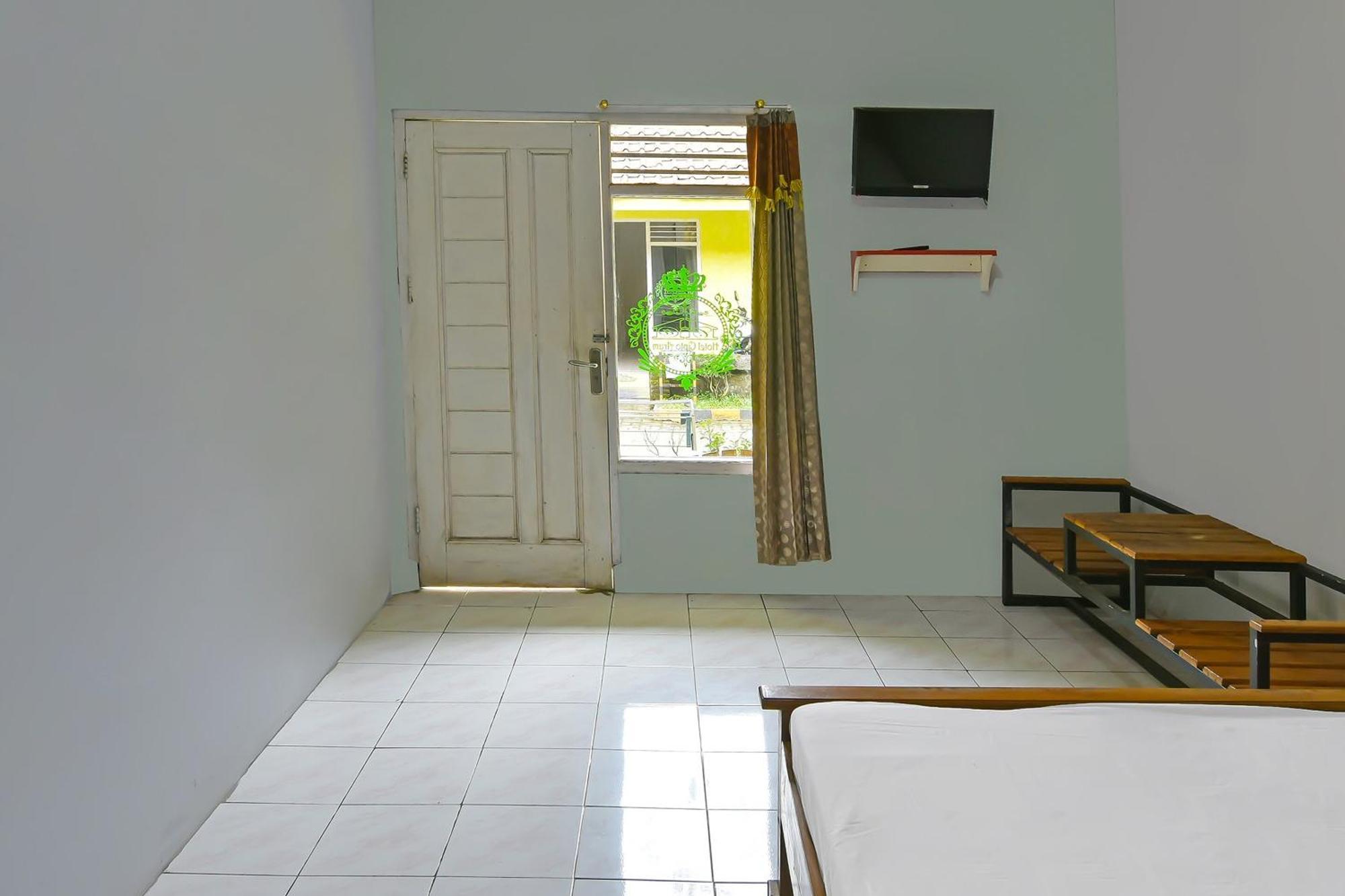 Spot On 91905 Hotel Cipto Arum Cilacap Dış mekan fotoğraf