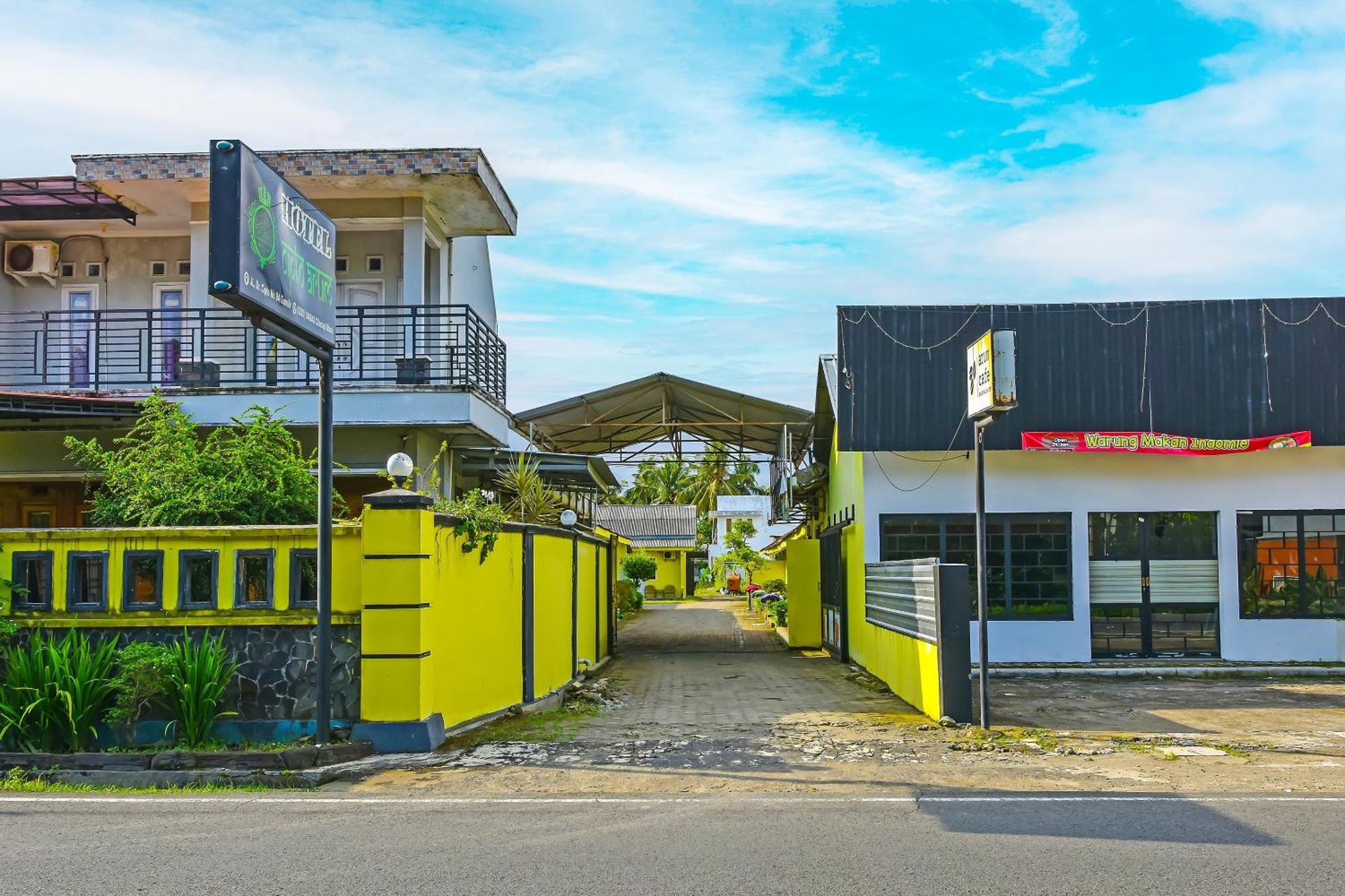 Spot On 91905 Hotel Cipto Arum Cilacap Dış mekan fotoğraf